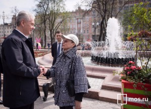 Собянин принял участие в запуске фонтана на Пушкинской площади в ЦАО Москвы