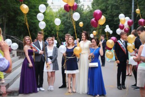 На фото выпускники гимназии "Созвездие" 