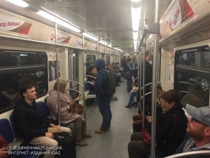 Пассажиры метро