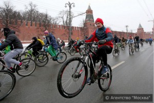 Зимний  велопарад в Москве в 2016 году