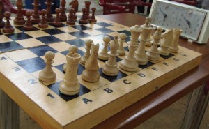 Жители Зябликова могут научиться играть в шахматы и шашки в «Маяке»
