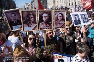 Свыше 300 тыс москвичей могут принять участие в шествии «Бессмертный полк»