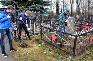 Воинские захоронения на Даниловском и Котляковском кладбищах привели в порядок активисты района