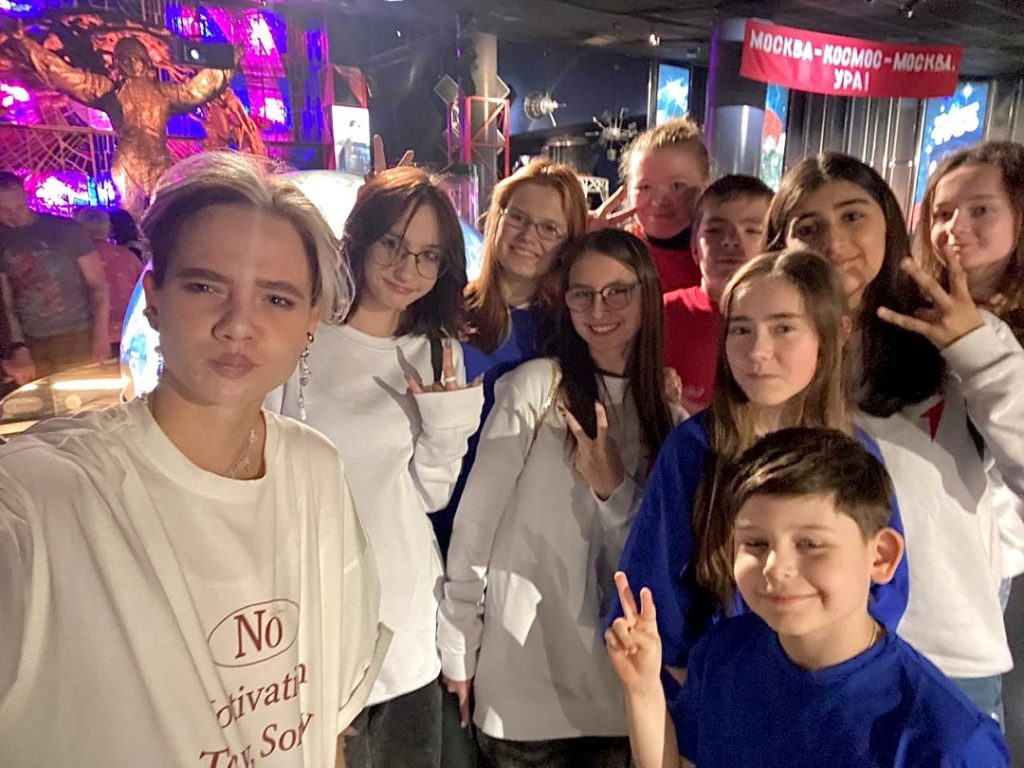 Студенты ОКГ «Столица» присоединились к проекту в честь Дня космонавтики. Фото: официальная страница образовательного комплекса градостроения «Столица» в социальных сетях