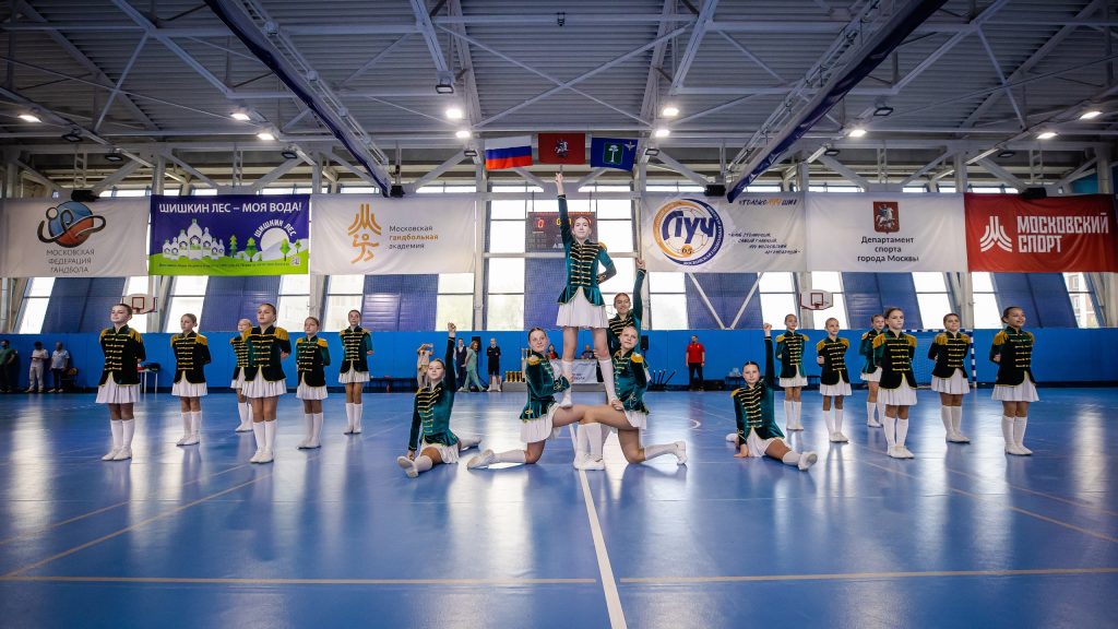 Сотрудники Московской гандбольной академии провели праздник в честь окончания спортивного сезона. Фото: официальная страница Московской гандбольной академии в социальных сетях