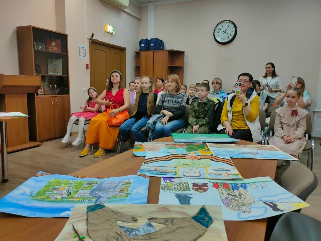 Ученики школы №1569 «Созвездие» стали призерами в районном конкурсе детского рисунка. Фото: официальная страница школы №1569 «Созвездие» в социальных сетях.