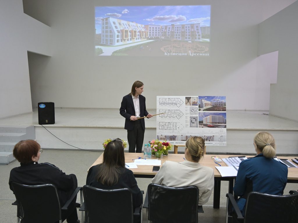 Студенты ОКГ «Столица» защитили ВКР. Фото: официальная страница Образовательного комплекса градостроительства «Столица» в социальных сетях