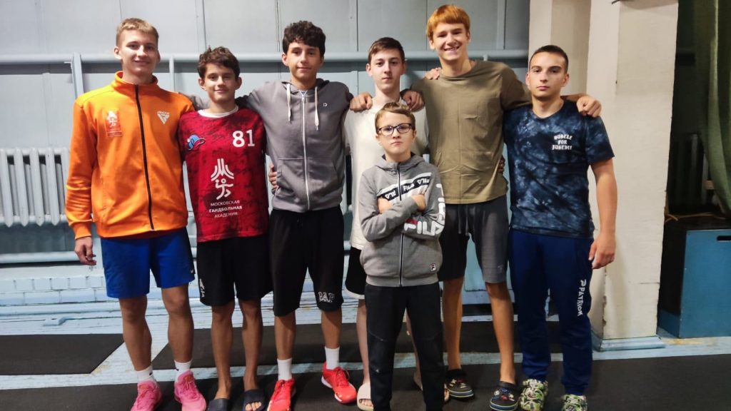 Представители МГА провели среди своих воспитанников внутренние соревнования. Фото: официальная страница Московской гандбольной академии в социальных сетях