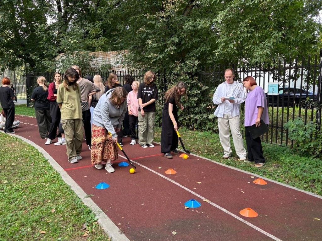 Квест-игру организовали для первокурсников в Колледже ДПИ имени Карла Фаберже. Фото: официальная страница Колледжа декоративно-прикладного искусства имени Карла Фаберже в социальных сетях