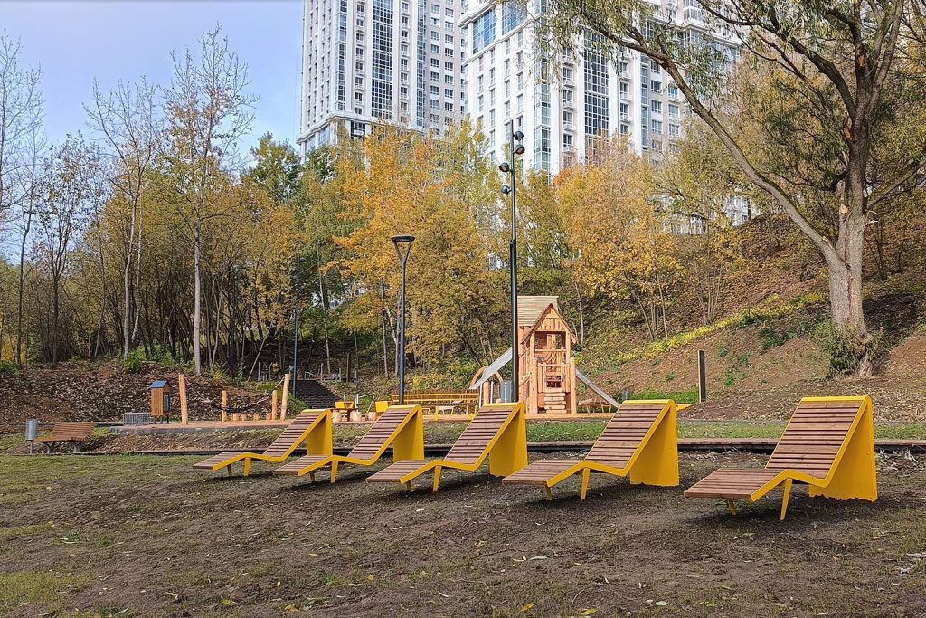 По инициативе москвичей на Ореховом бульваре появилась детская площадка. Фото: сайт мэра Москвы