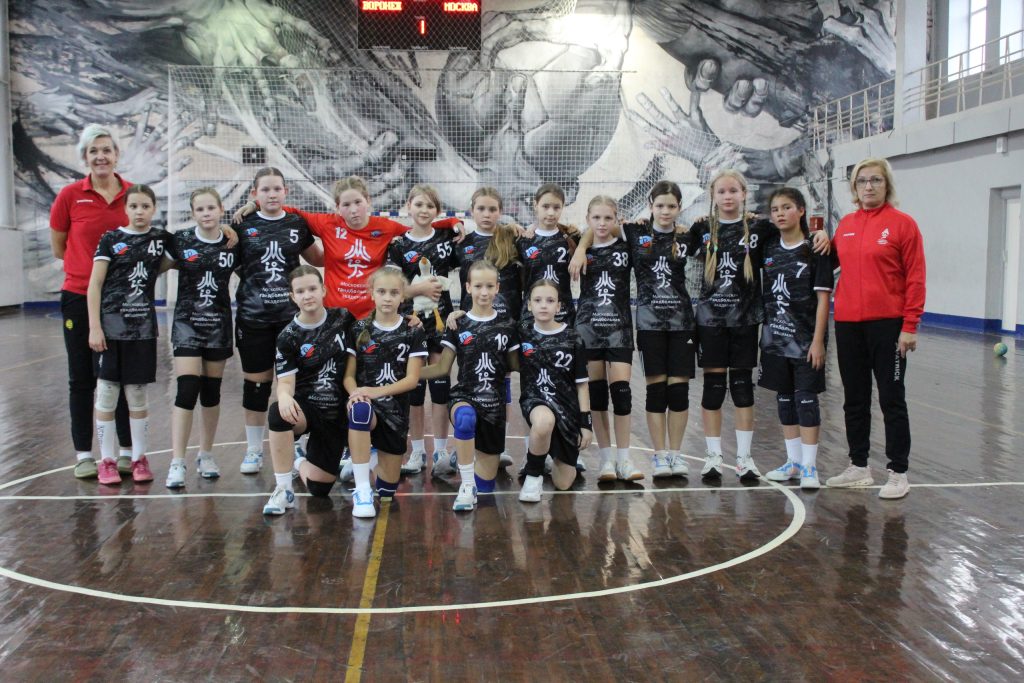 Команда МГА вошла в тройку лидеров Первенства ЦФО по гандболу среди девочек. Фото: официальный Telegram-канал МГА