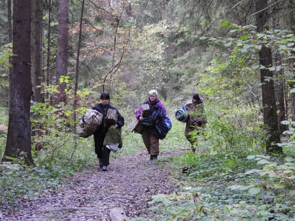 Представители ОКГ «Столица» стали участниками соревнований кинологических расчетов. Фото: страница Образовательного комплекса градостроительства «Столица» в социальных сетях