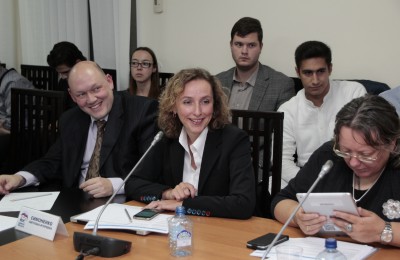 В московском отделении партии «Единая Россия» прошел круглый стол «Работа для молодежи в Москве: как сделать правильный выбор»