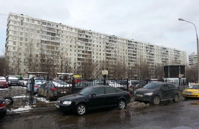 Четыре квартиры в доме №44/33 на Ореховом бульваре не станут переводить из жилого назначения в нежилое