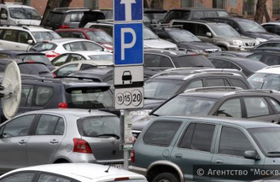 Опрос жителей по организации дорожного движения и платным парковкам проведут в столице
