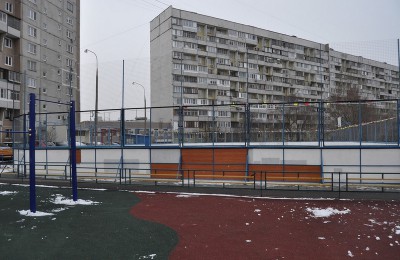 Спортивная площадка на улице Академика Миллионщикова