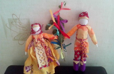 На творческом занятии жителей научат делать куклу «Семик и Семчиха»