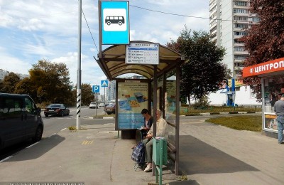Мимо остановки «Продмаг» на улице Мусы Джалиля ходят автобусы №№623, 719, 765 и Н5