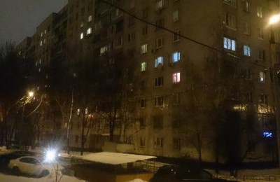 Неисправность фонарей устранили после жалоб жителей района в одном из дворов