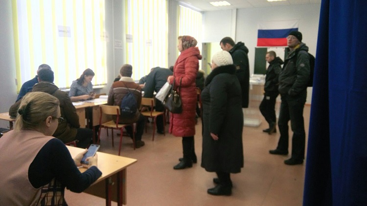 На избирательном участке в районе Зябликово