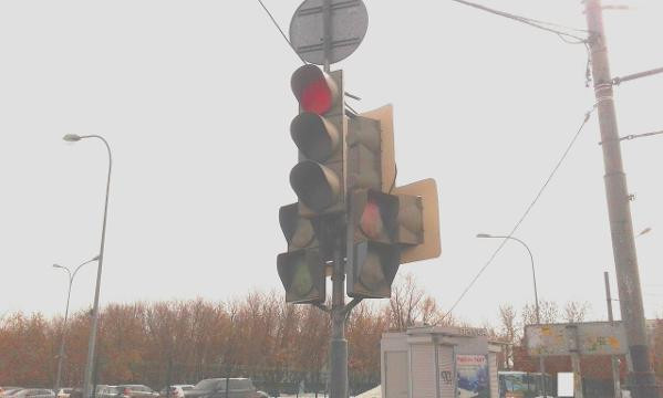 Городские службы восстановили работу светофора
