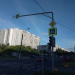 На улице Мусы Джалиля от метро Шипиловская до пересечения с Хордовым проездом установили «красивые светофоры»