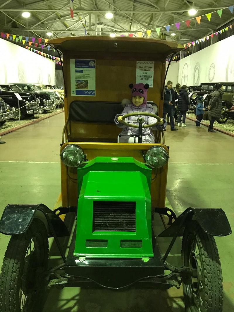 Планета семьи, Московский транспорт, 18121