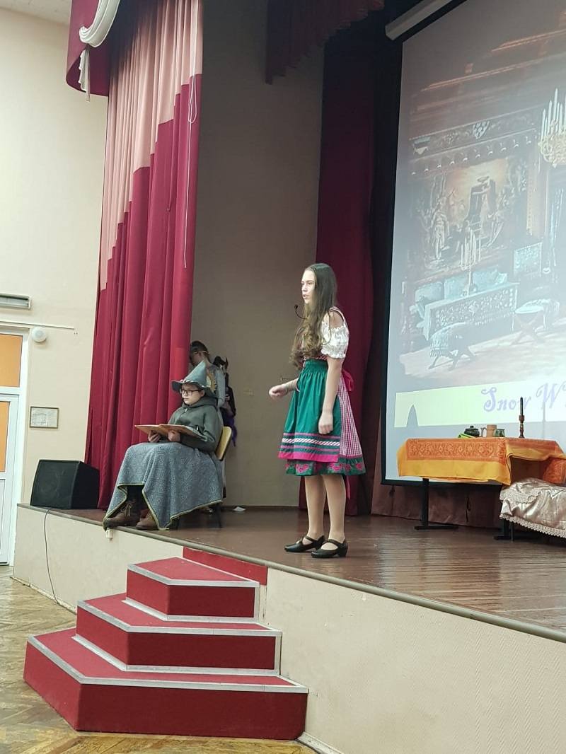 школа 2116, Белоснежка и 7 гономов, 16012