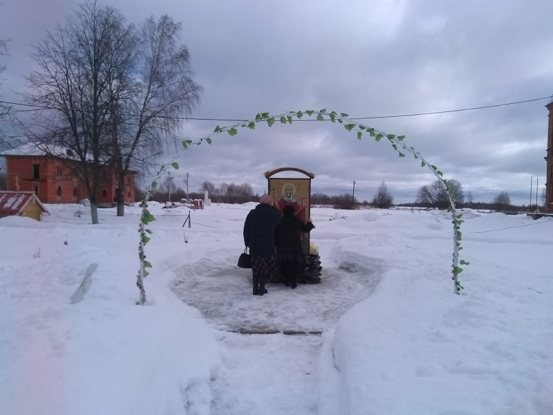 Феклина Пустынь, Храм Похвалы Пресвятой Богородицы, 18021