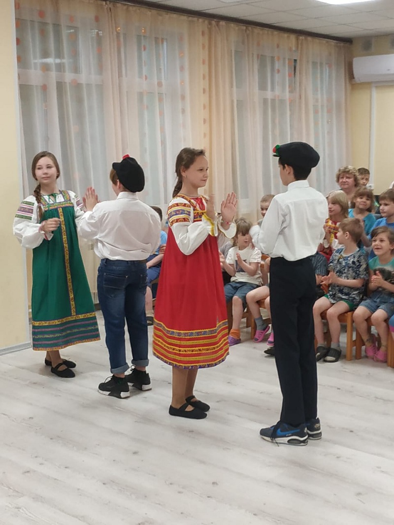 Планета Семьи, День защиты детей, Пасха, 3105 (46)