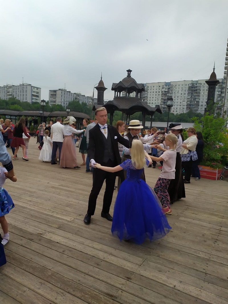 Гимназический бал, Ореховый бульвар, фестиваль, Времена и эпохи, 1706 (1)