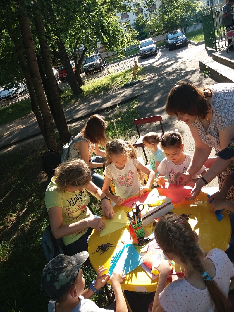 библиотека 144, бабочки, летняя читальня, 1906 (6)