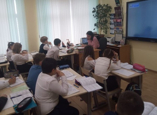 школа 2116, День учителя, день самоуправления, Богданова, 0710 (15)