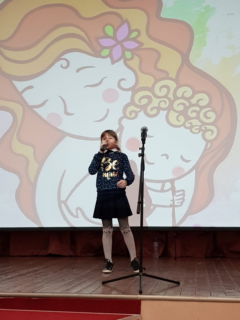 Школа 2116, День мамы, конкурс чтецов, Богданова, 0412 (13)