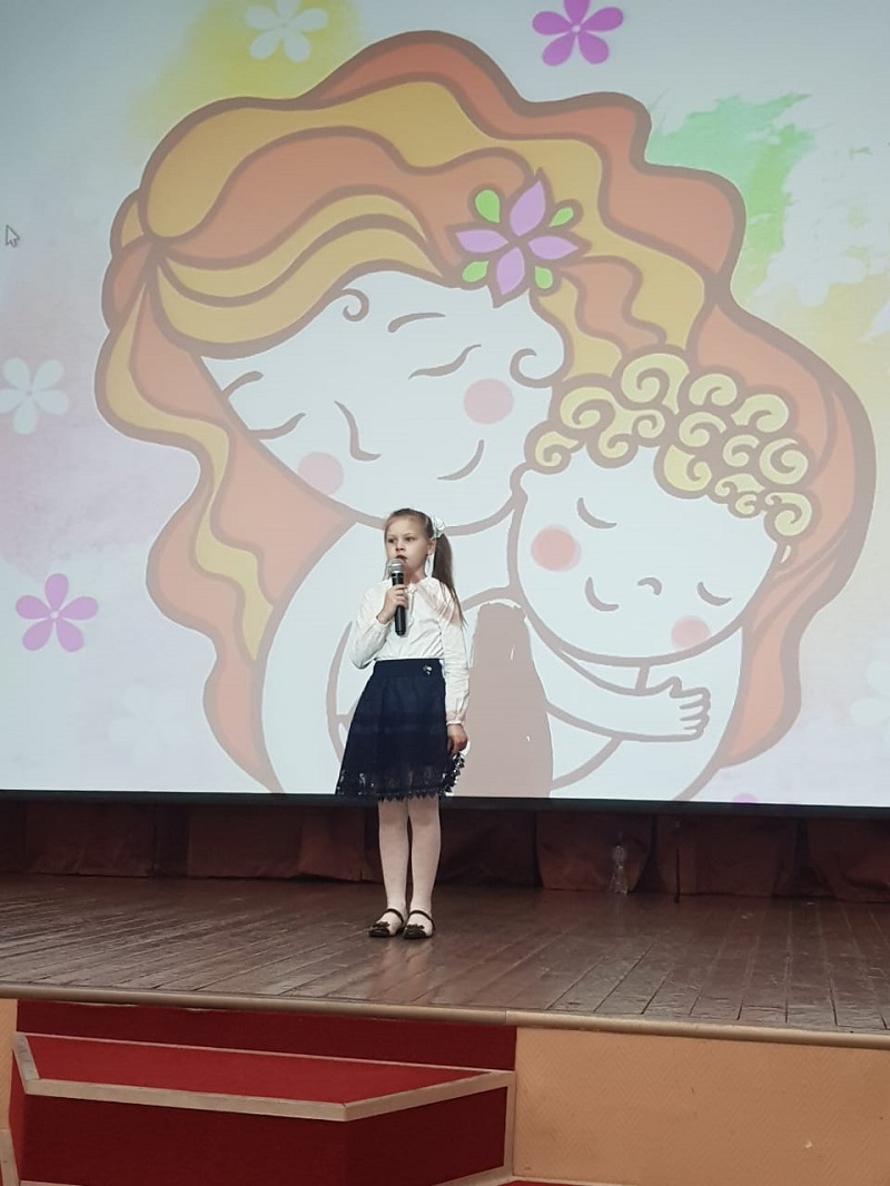 Школа 2116, День мамы, конкурс чтецов, Богданова, 0412 (14)