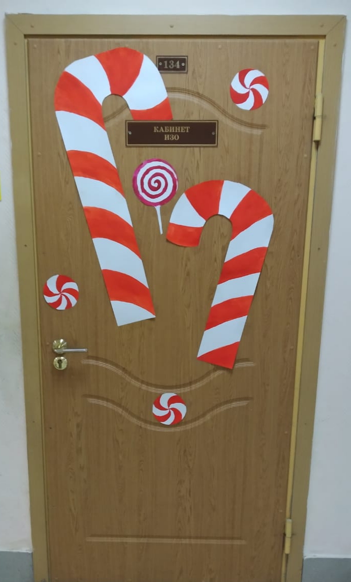 школа 2116, Новый год, двери, конкурс, Богданова, 1112 (4)