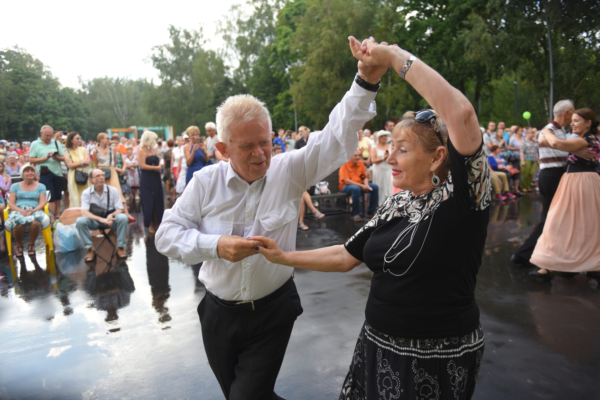 Танцы для пенсионеров бесплатно