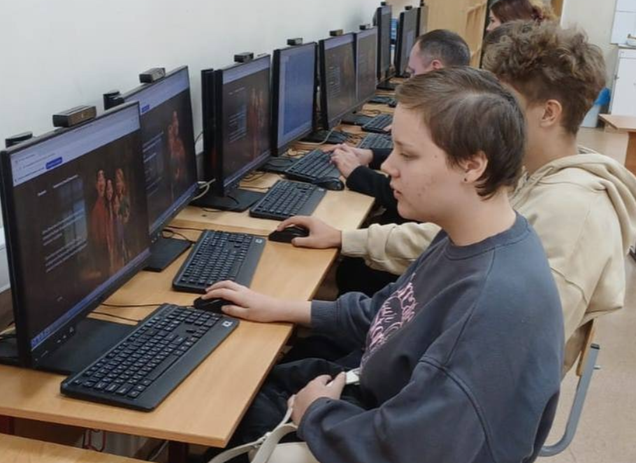 Ученики школы №534 посетили экономический фестиваль. Фото: официальная страница школы №534 в социальных сетях