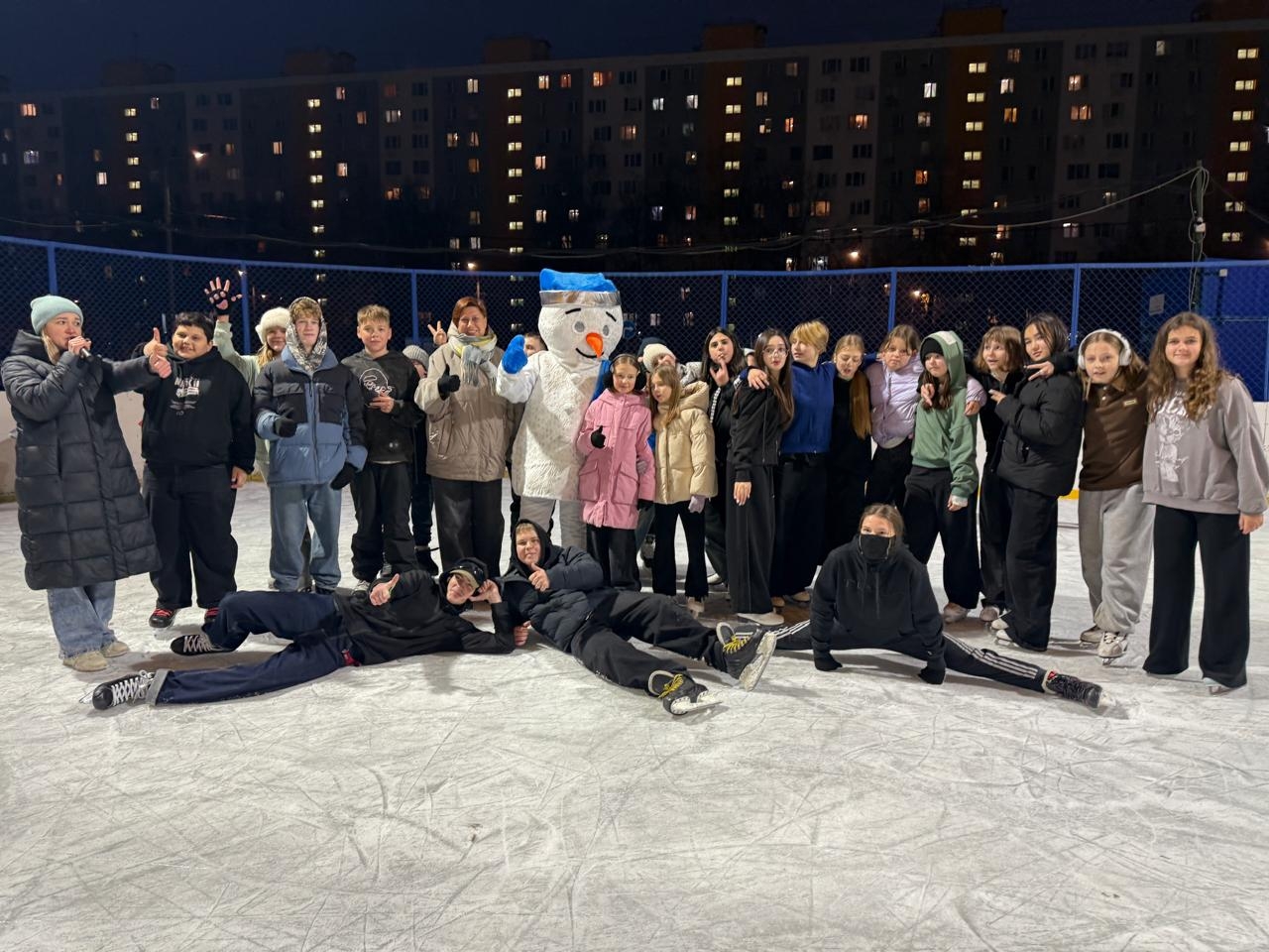 Представители управы района Зябликово объявили об открытии ледового сезона. Фото: официальная страница управы района Зябликово в социальных сетях