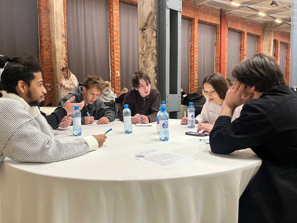 Студенты ОКГ «Столица» присоединились к Большой интеллектуальной игре. Фото: официальная страница Образовательного комплекса градостроительства «Столица» в социальных сетях